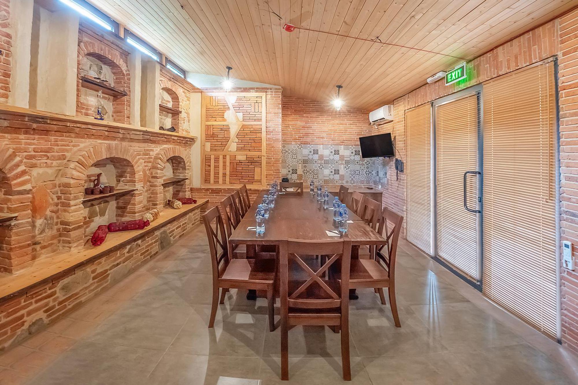 Dzvel Ubanshi Hotel Gori Luaran gambar