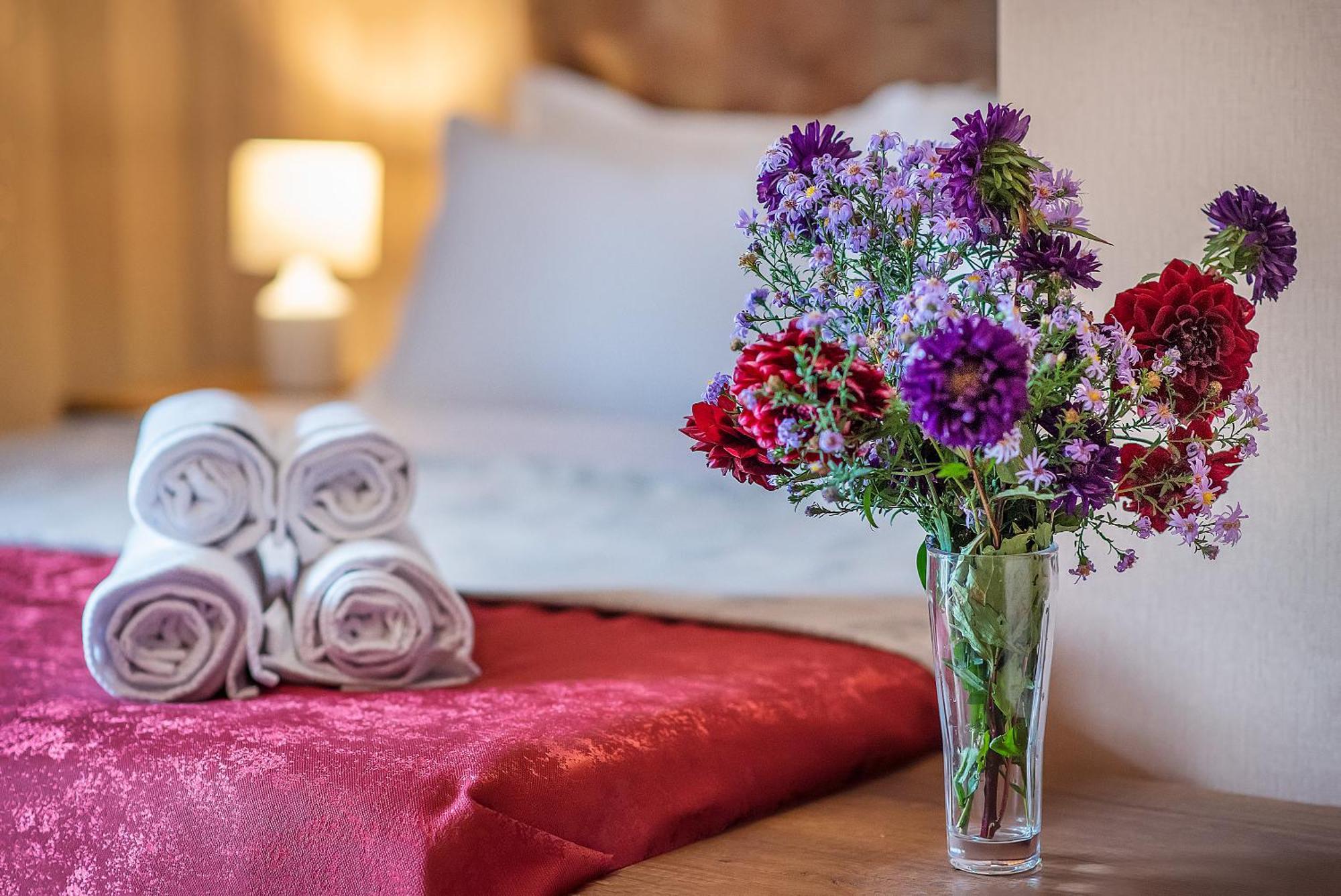 Dzvel Ubanshi Hotel Gori Luaran gambar